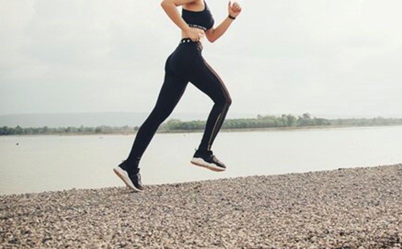 What to eat to run more enduringly and recover better? Photo: Thuy Duong