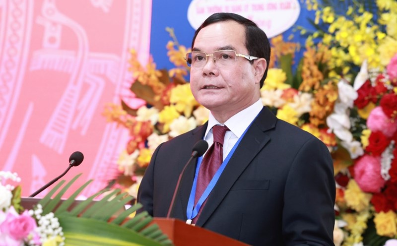Comrade Nguyen Dinh Khang - Member of the Party Central Committee, Member of the Standing Committee of the Party Committee of the Fatherland Front, Central Trade Unions, Vice Chairman of the Central Committee of the Vietnam Fatherland Front, Party Secretary, President of the Vietnam General Confederation of Labor - delivered the opening speech of the Congress. Photo: Hai Nguyen