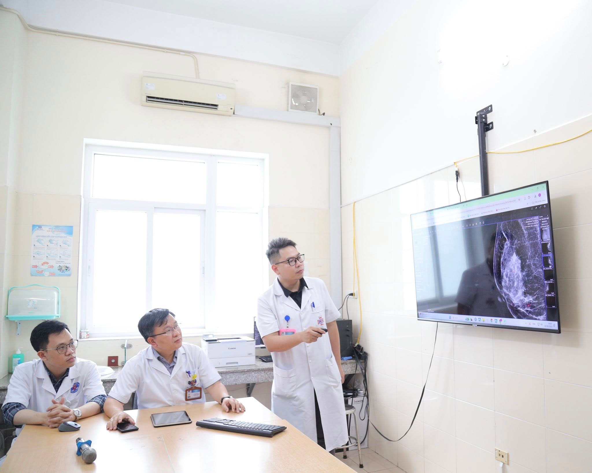 K Hospital deploys electronic medical records. Photo: Tran Manh