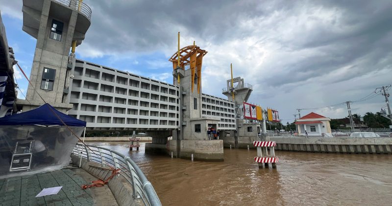 The Cai Hang culvert project is part of an essential infrastructure project to support the development of fruit and ornamental plant growing areas in Vinh Long. Photo: Hoang Loc