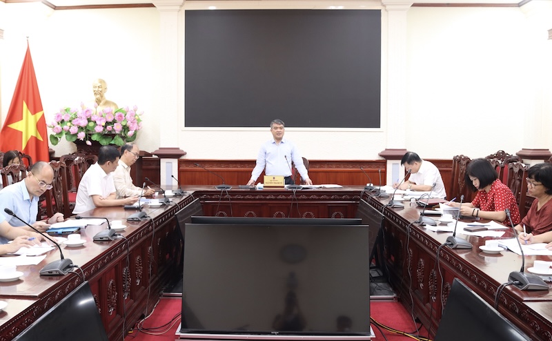 Meeting of the council for appraisal of the draft Law on Savings and Combat of Waste. Photo: Ministry of Justice