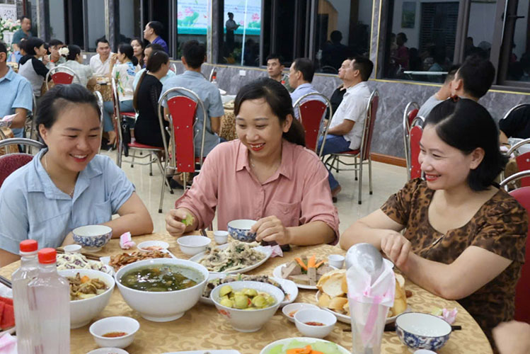 Anh: