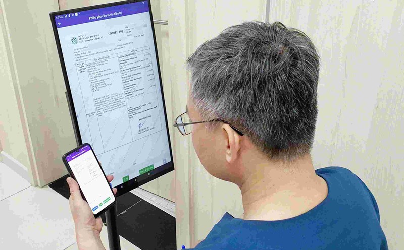Bach Mai Hospital is implementing a series of synchronous solutions to improve service quality and improve patient experience. Photo: Nguyen Ha