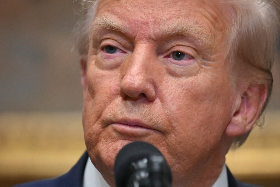 President Donald Trump ordered the transfer of two nuclear subscribers after a statement by former Russian President Dmitry Medvedev. Photo: AFP