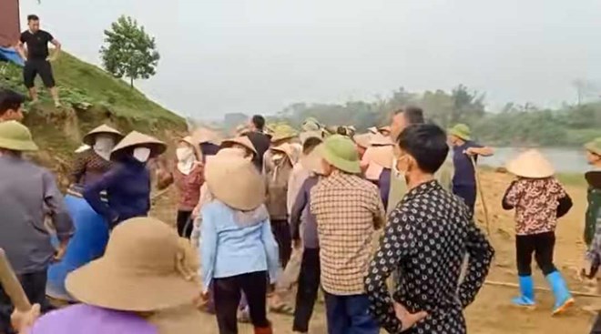 Liên tiếp xuất hiện việc người dân tập trung phản đối khai thác cát ở Thái Nguyên