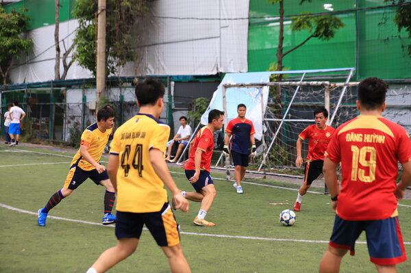 Mot tinh huong gay ap luc cua doi bong Bao Quan doi Nhan dan truoc cau mon doi Lao Dong.