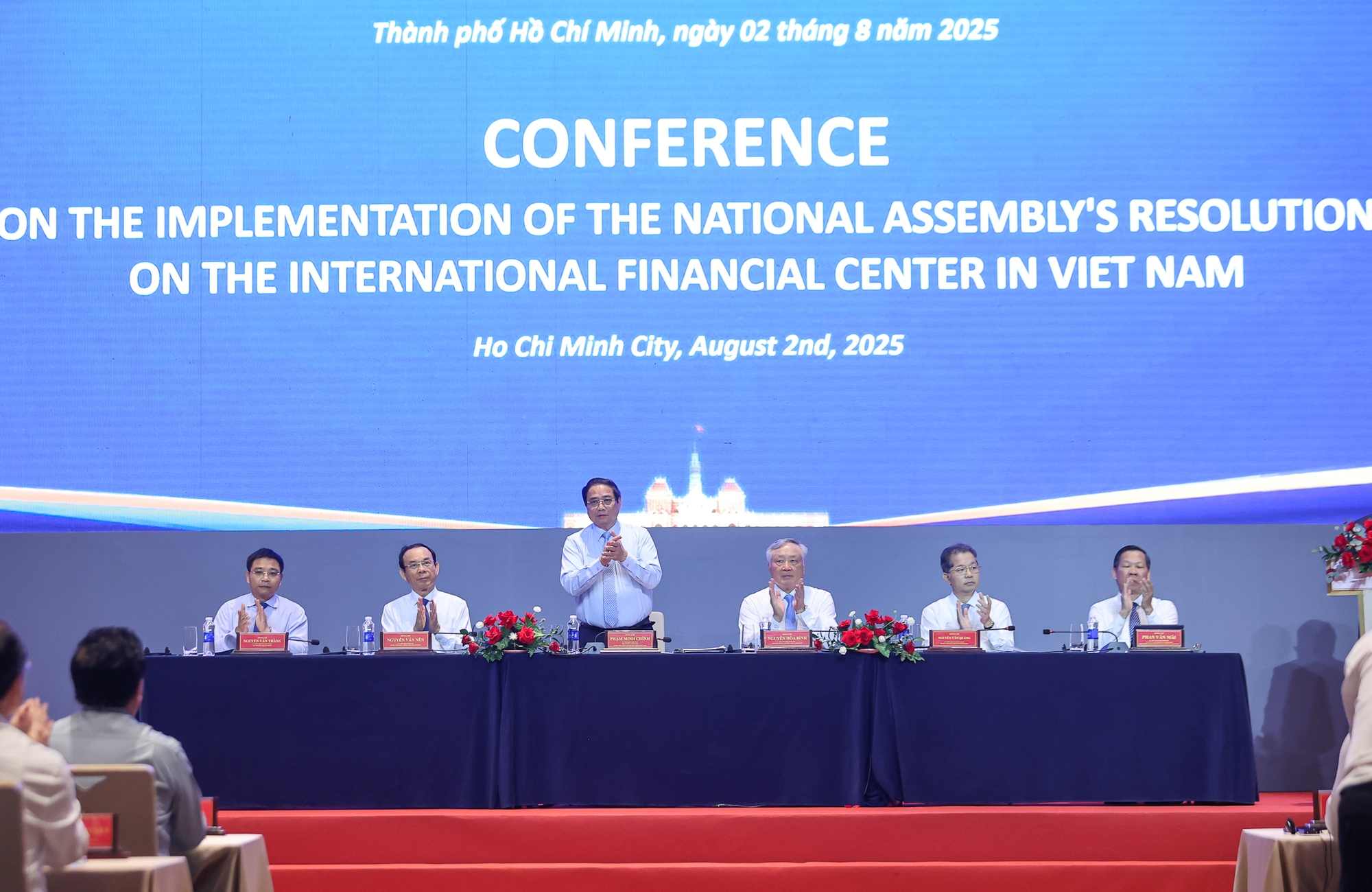 Thu tuong Pham Minh Chinh chu tri Hoi nghi trien khai Nghi quyet cua Quoc hoi ve Trung tam tai chinh quoc te tai Viet Nam. Anh: VGP/Nhat Bac