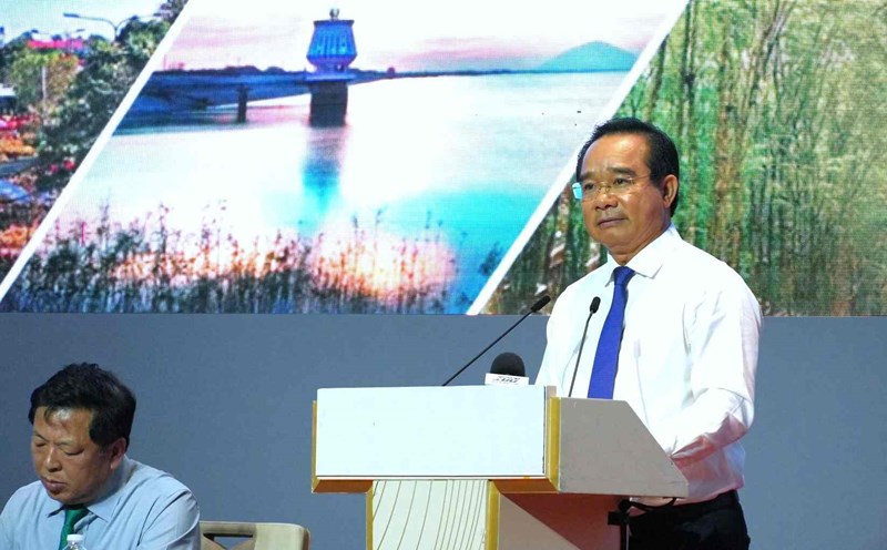 Chairman of Ho Chi Minh City People's Committee Nguyen Van Duoc spoke at the conference. Photo: Lien Phuong