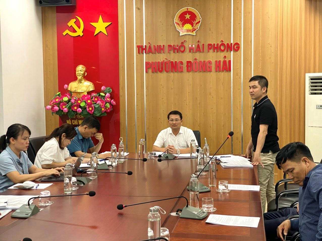 対話は公開、民主的に行われました。写真: Phuòng Dong Hai - TP Hai Phong