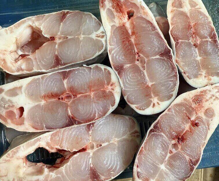 オメガ3が豊富なバサ魚は、心血管疾患のリスクを減らす食事に推奨される選択肢です。写真:キエウ・ヴー