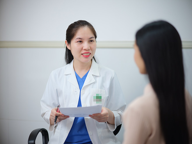 Doctor Nguyen Hong Hanh revealed that single women increasingly want to do IVF. Photo: Character provided