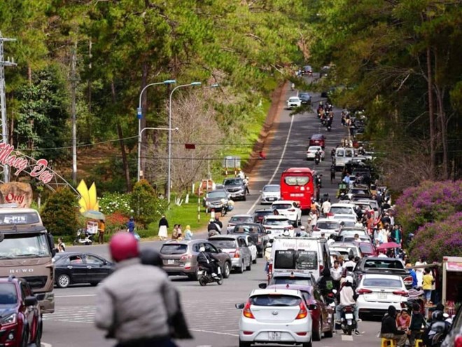 Mang Den atrae a un gran numero de turistas en la temporada de festivales. Foto: Le Nguyen