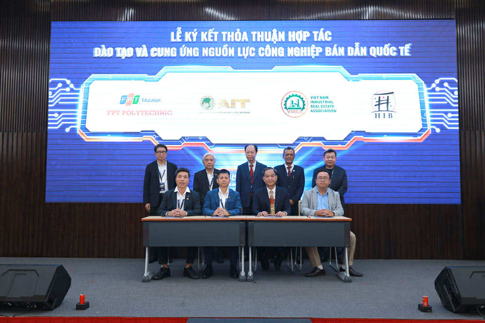 Lanzamiento de la Alianza para el Desarrollo de Recursos de la Industria de Semiconductores de Vietnam. Foto: Bich Nga