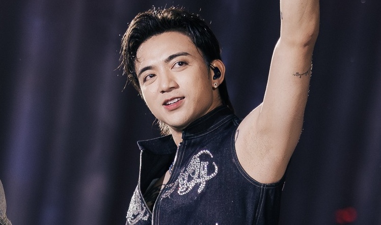 Soobin “soc” vi hinh anh ngay be gay sot mang xa hoi. Anh: NSX Anh trai vuot ngan chong gai