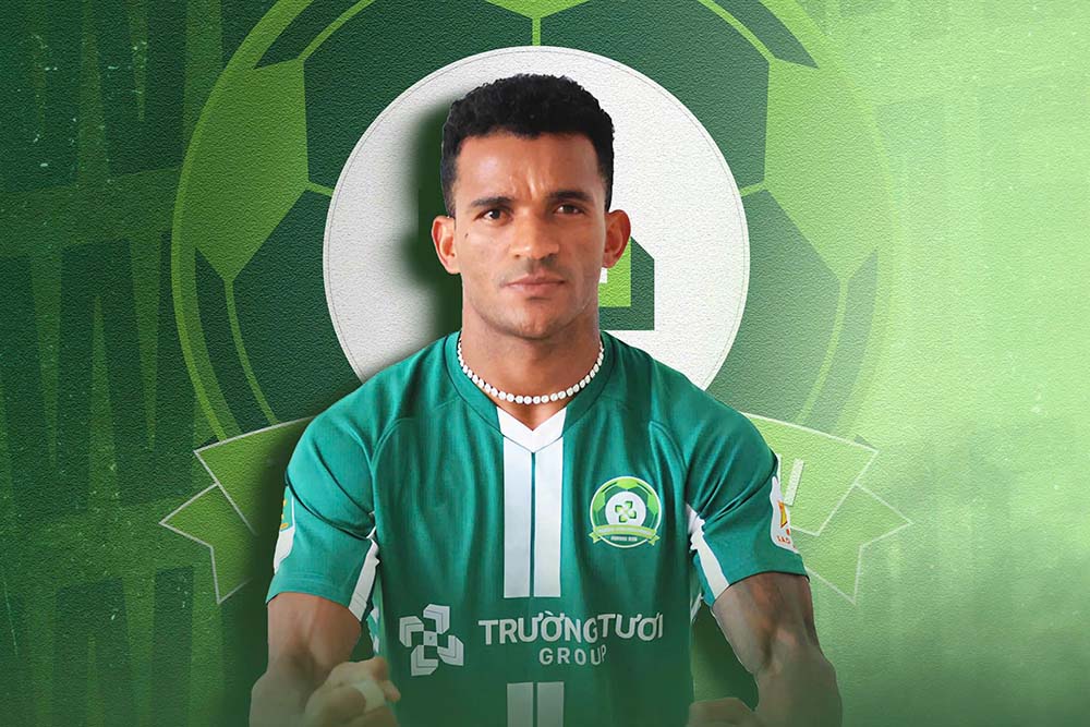 Alex Sandro officially joined Truong Tuoi Dong Nai club. Photo: FC DTN