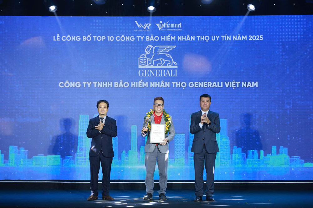 Generali Vietnam was honored in the Top 10 Prestigious Life Insurance Companies in 2025. Photo: Provided by the enterprise