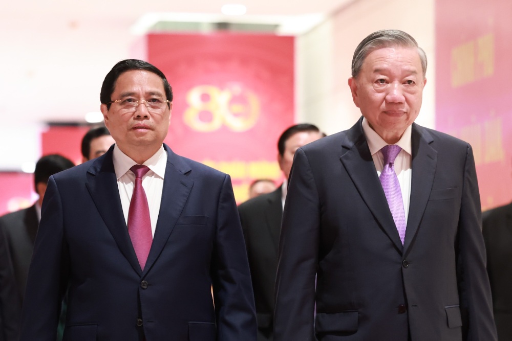 General Secretary To Lam and Prime Minister Pham Minh Chinh attended the ceremony to celebrate the 80th anniversary of the founding of the Government. Photo: Hai Nguyen