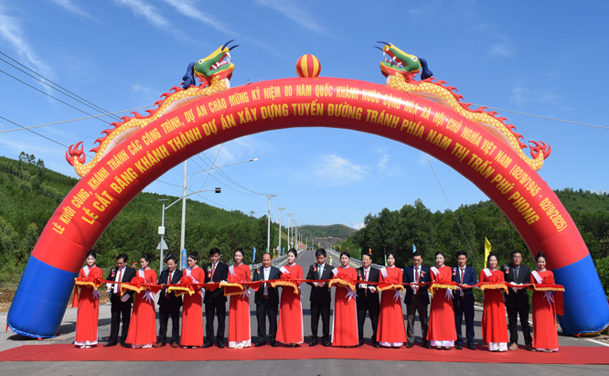 Tuyen tranh Phu Phong co von dau tu 800 ti dong cung hoan thien, giup nang cao nang luc van chuyen. Anh: Thanh Tuan 