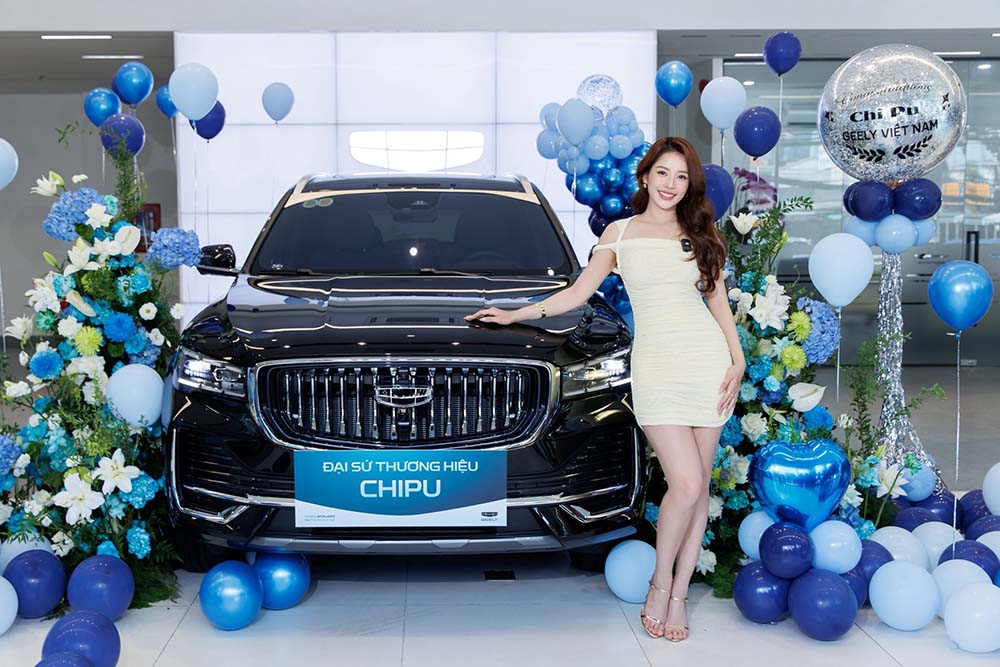 Chi Pu at the handover ceremony of the luxury SUV Geely Monjaro Flagship in Vietnam. Photo: Nguyen Nhan