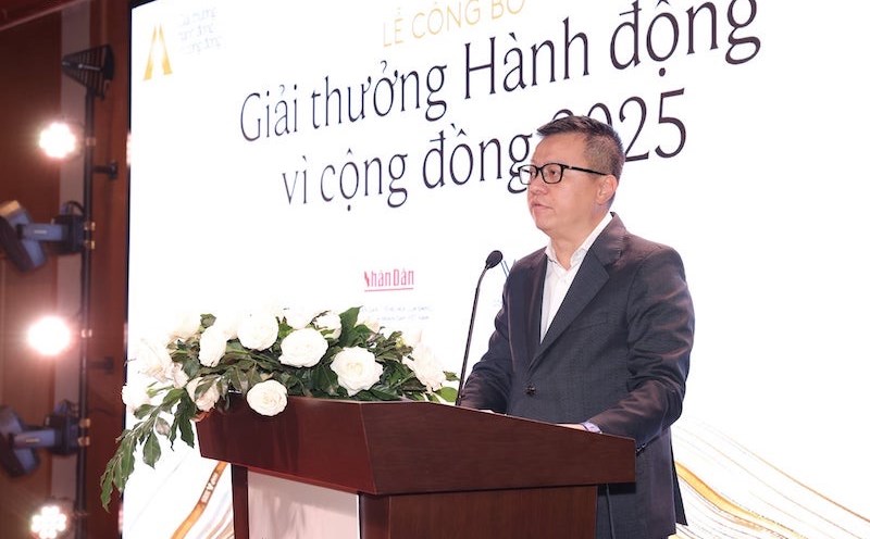 Mr. Le Quoc Minh, member of the Party Central Committee, Editor-in-Chief of Nhan Dan Newspaper, Deputy Head of the Central Propaganda and Mass Mobilization Department, Chairman of the Vietnam Journalists Association, Head of the Award Organizing Committee delivered the opening speech of the program. Photo: Organizing Committee