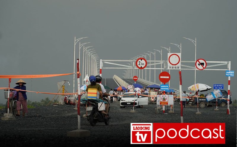 Morning news 21.8: People cross the fence to Dai Ngai 2 bridge despite the prohibition sign