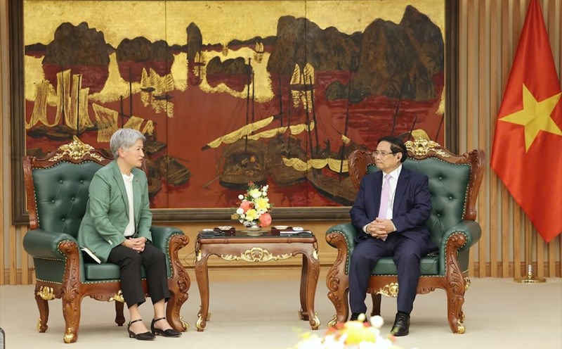 Politburo member and Prime Minister Pham Minh Chinh received Australian Foreign Minister Penny Wong. Photo: Hai Nguyen