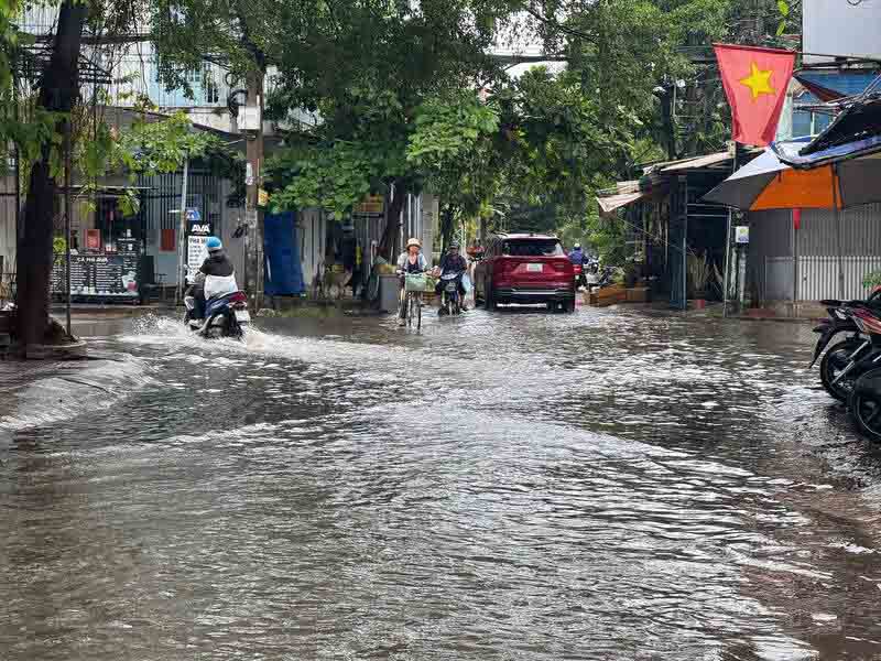 8月21日、ホーチミン市では引き続き大雨。写真:Thanh Vu