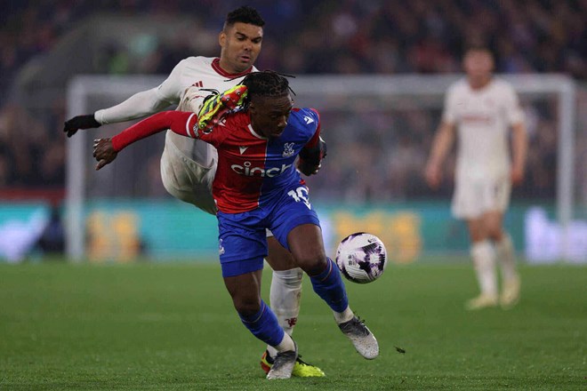 Eberechi Eze la muc tieu theo duoi cua nhieu “ong lon” tai Premier League. Anh: AFP