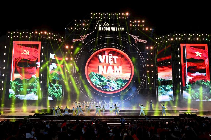 Consecutive national concerts stirred up the atmosphere, arousing pride in the days before the 80th anniversary of the successful August Revolution (August 19, 1945 - August 19, 2025) and the National Day of the Socialist Republic of Vietnam (September 2, 1945 - September 2, 2025). Photo: Organizing Committee of the special art program "Proud to be Vietnamese"
