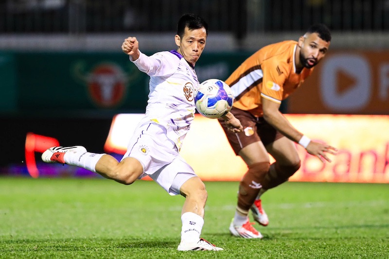 하노이 FC V.리그 2라운드에서 호앙아인 잘라이를 맞이합니다. 사진: 민단
