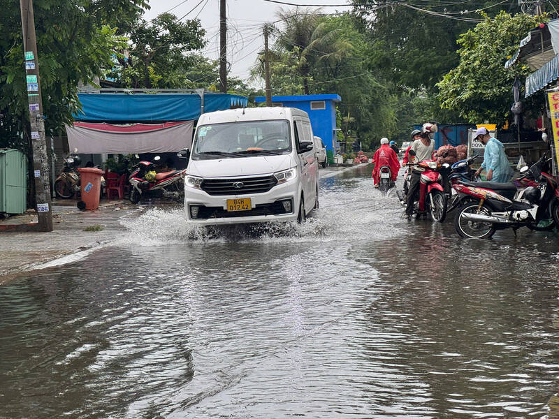The weather in the South today has rain. Photo: Thanh Vu