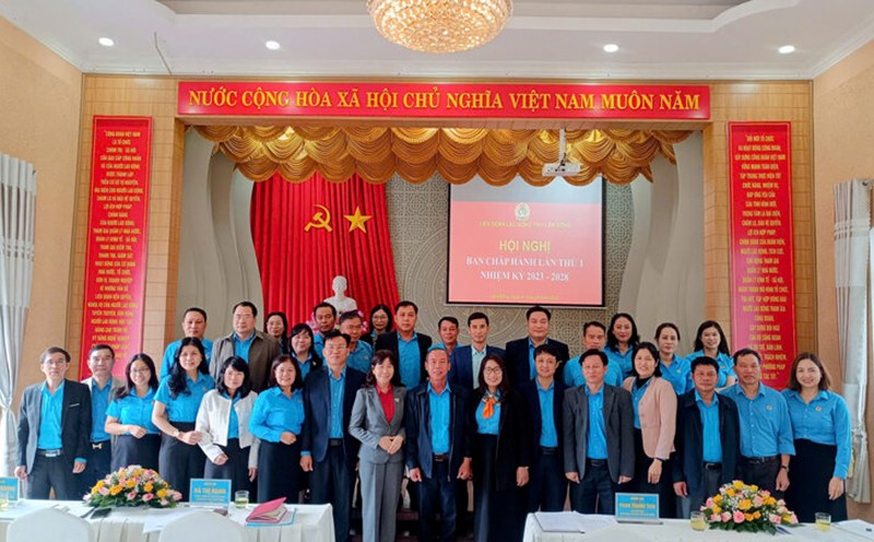 The Executive Committee of Lam Dong Provincial Federation of Labor for the 2023 - 2028 term. Photo: Duc Lam