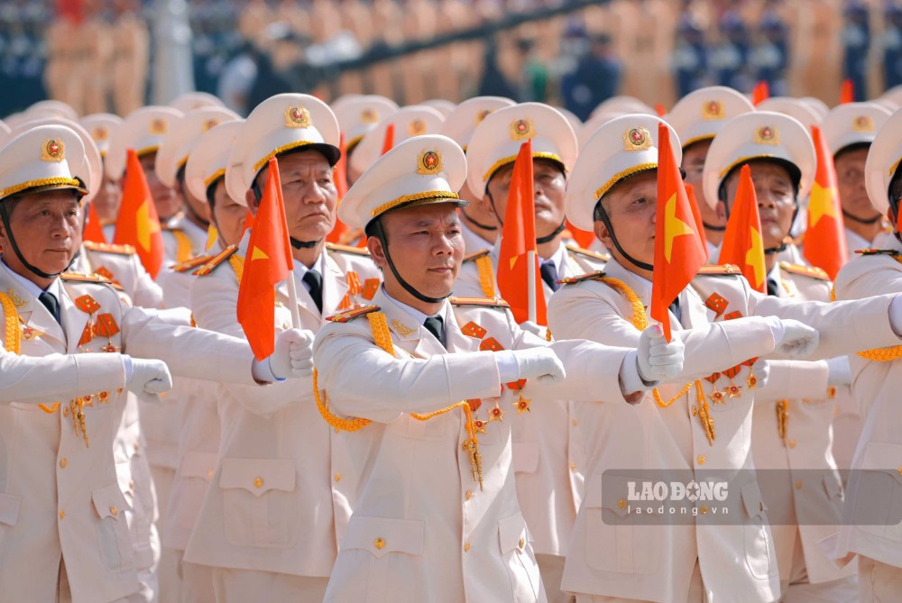 Khoi cuu cong an nhan dan. Anh: Tuan Anh