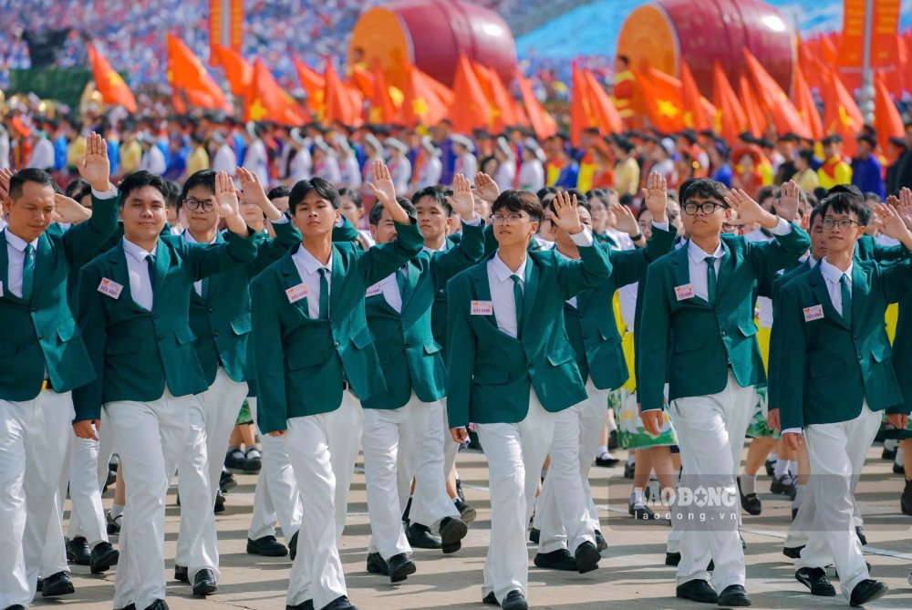 Khoi Kieu bao Viet Nam tien vao le dai. Anh: Tuan Anh 