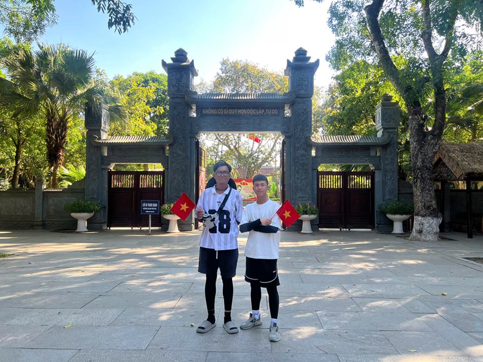Anh: Nhan vat cung cap