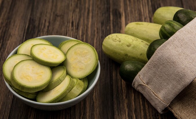 Zucchini, hojicha and eating earlier are good for your health. Photo: Thuy Duong