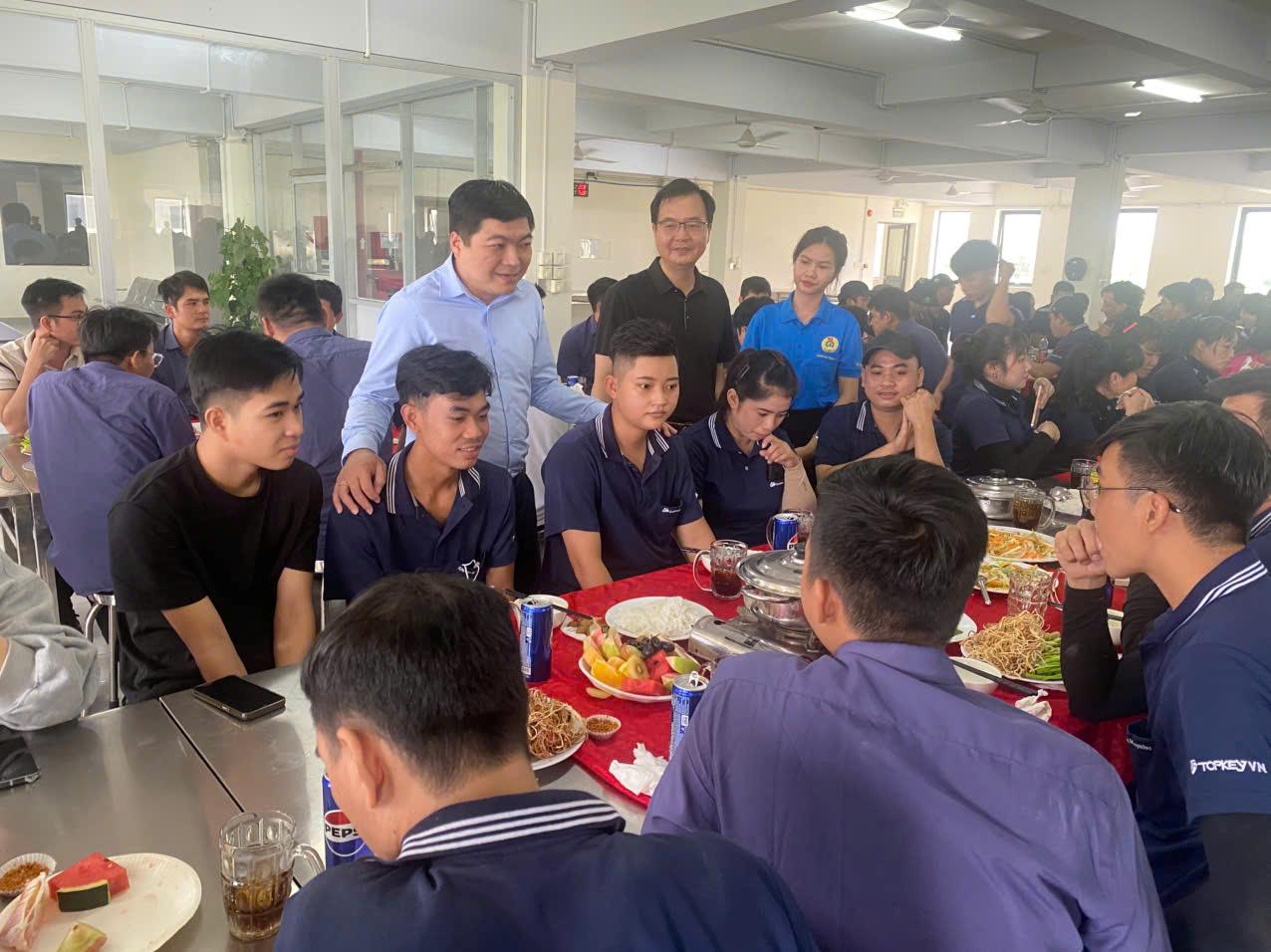 Topkey Corporation 유한회사의 노동조합 점심 식사. 사진: 노동조합 제공