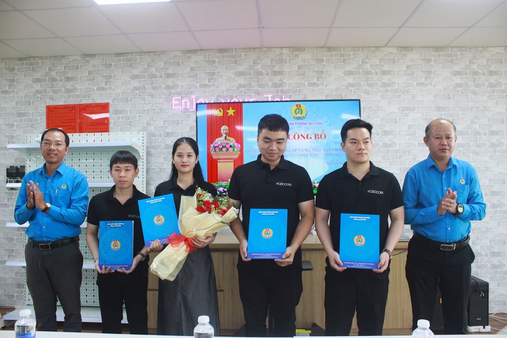 다낭에 기업 노동조합 지부 추가 설립. 사진: 쩐 티