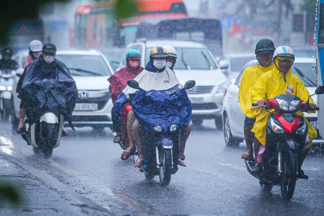Weather forecast for tomorrow, August 22, in the Southern region, there will be scattered showers and thunderstorms. Illustrative photo: Thanh Vu