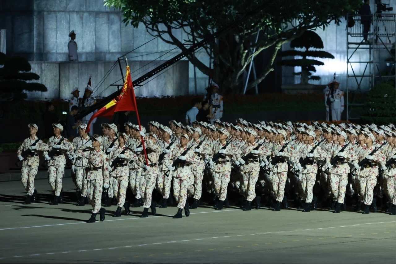 nam si quan khong quan cand 