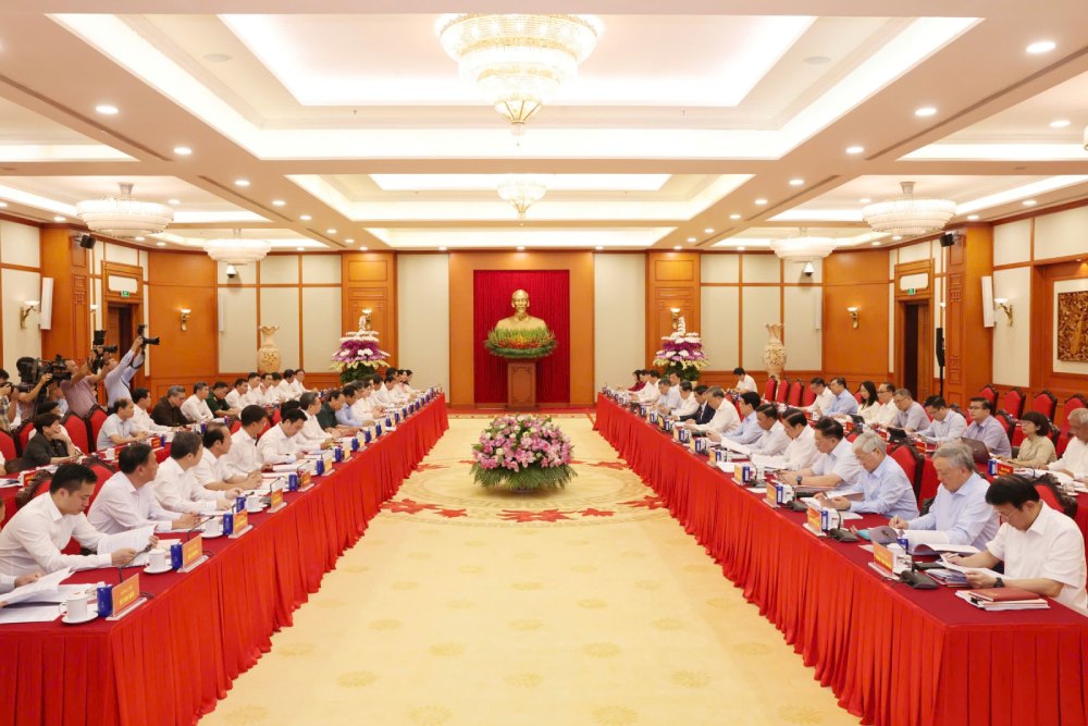 Toan canh cuoc lam viec cua tap the Bo Chinh tri voi Ban Thuong vu Thanh uy TPHCM. Anh: Hien Hoa