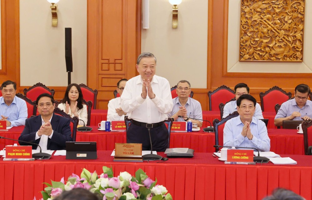 Tong Bi thu To Lam va cac lanh dao Dang, Nha nuoc tai cuoc lam viec voi Ban Thuong vu Thanh uy TPHCM. Anh: Hien Hoa