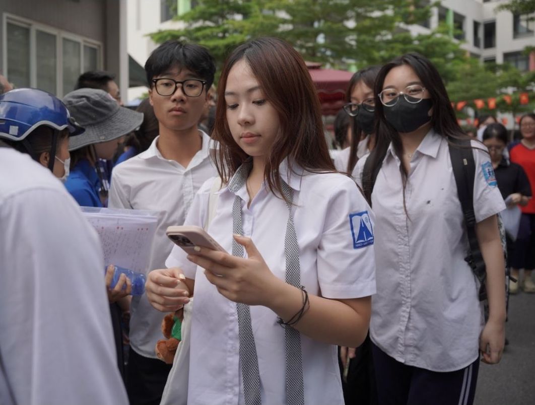 Muchas universidades planean anunciar las notas de corte de 2025 el 22 de agosto. Foto: Vu Linh