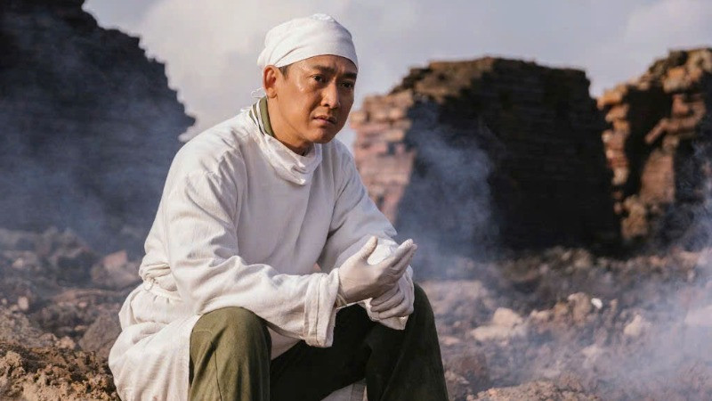 Dien vien Hua Vi Van trong phim “Mua do“. Anh: Nhan vat cung cap