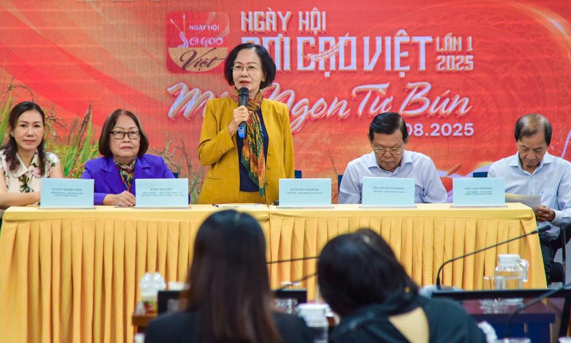 Press conference to announce the 1st Vietnamese Rice Fiber Festival in 2025. Photo: Huu Long