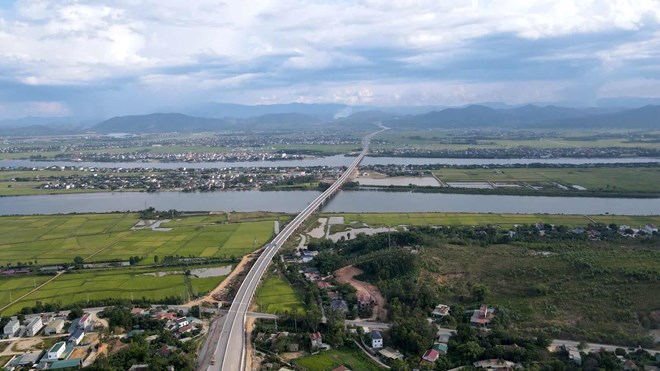 Un tramo de la autopista Vung Ang - Bung. Foto: Tran Tuan