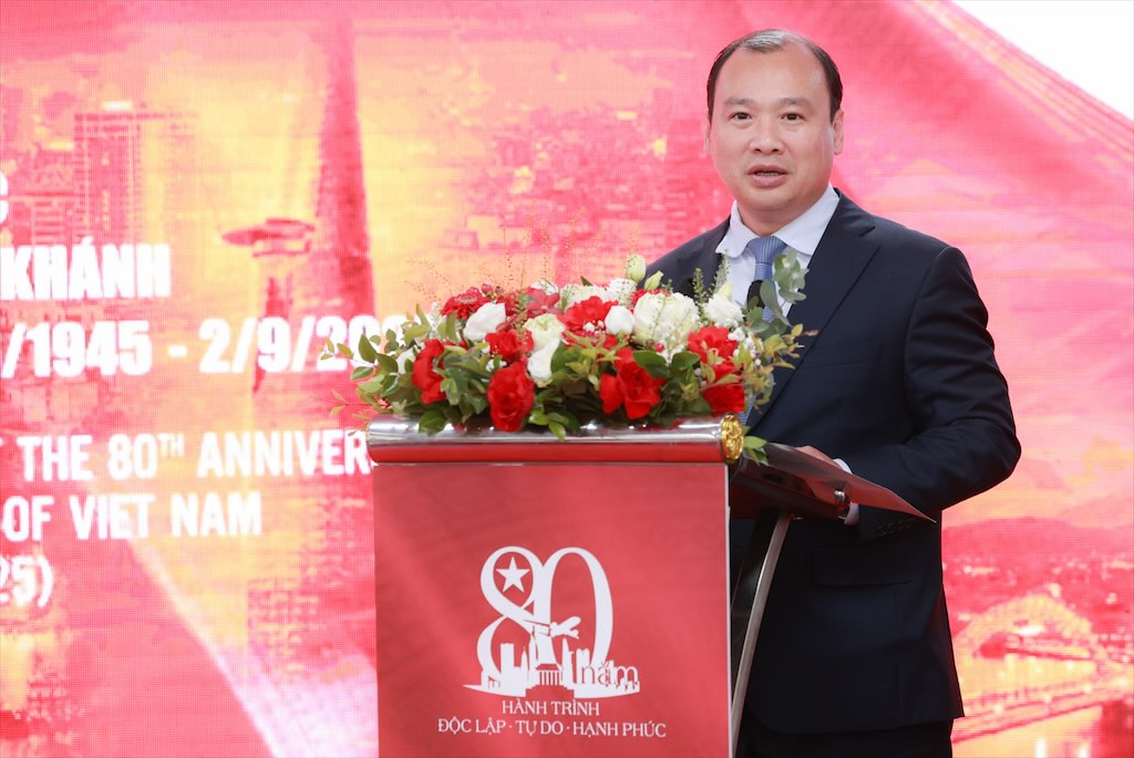Thu truong Thuong truc Bo Van hoa, The thao va Du lich Le Hai Binh phat bieu khai mac. Anh: Hai Nguyen