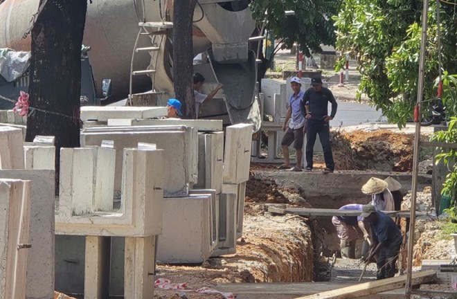 Dự án cải tạo vỉa hè ở Quảng Trị gần hết hạn thi công mới rục rịch triển khai