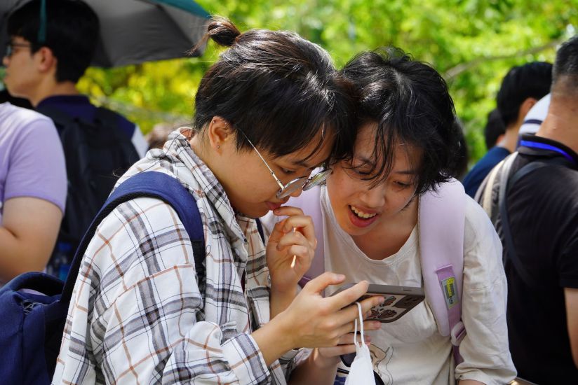 Candidates taking the 2025 high school graduation exam. Photo: Van Trang