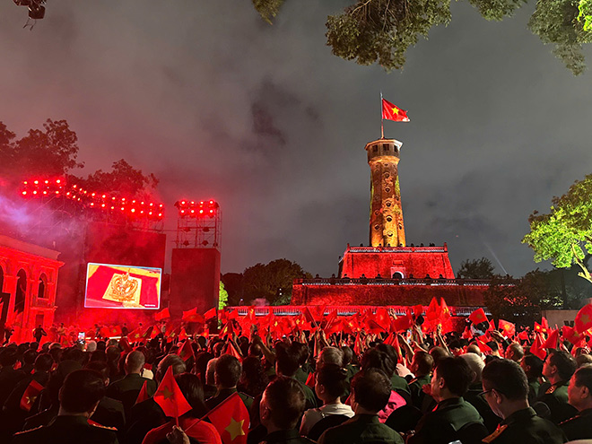 Hinh anh tai diem cau Khu di tich Cot co (Ha Noi). Anh: Ban to chuc cung cap